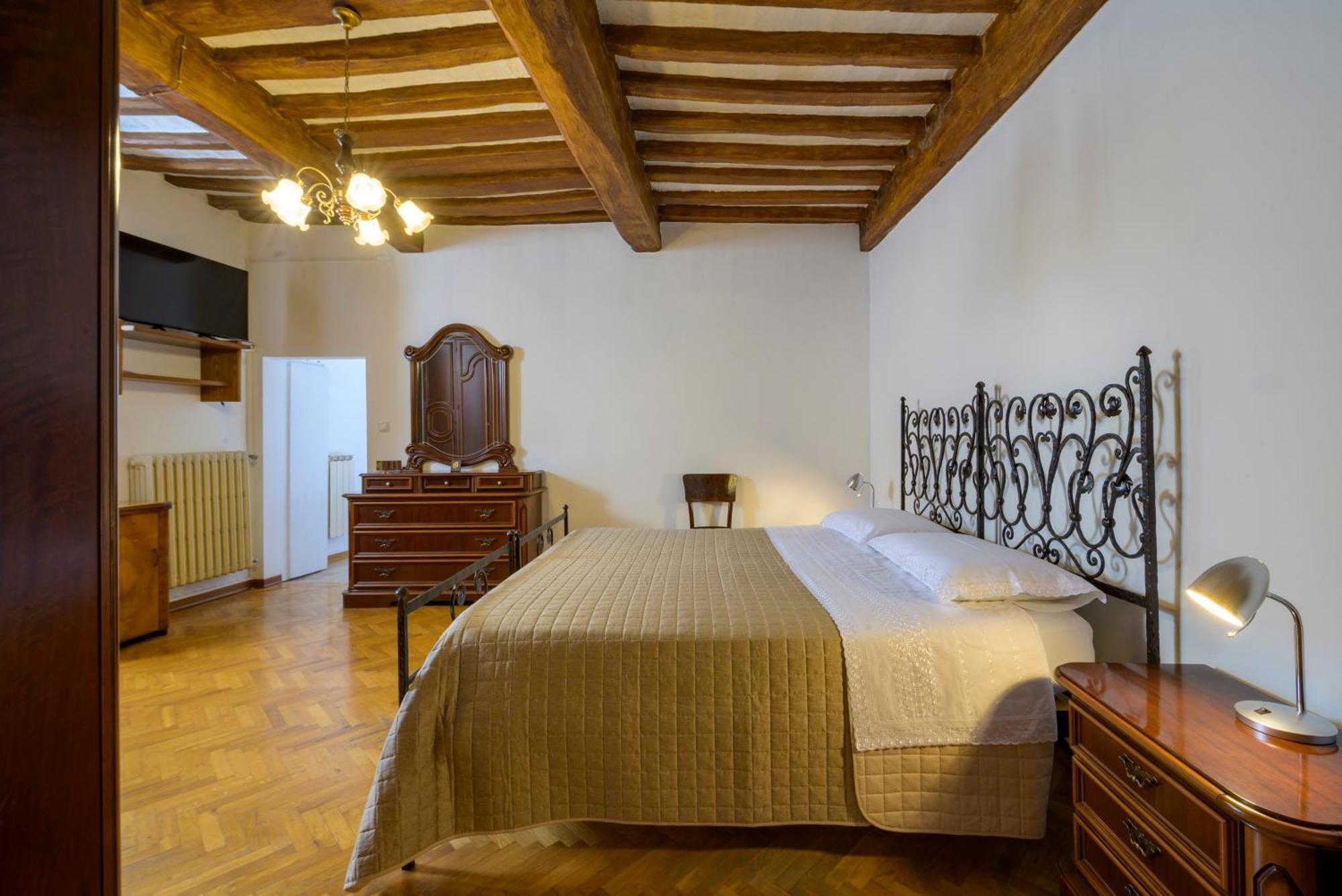 Ferienwohnung Via Mazzini 23A Gubbio Exterior foto